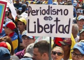 Liberaciones selectivas en Venezuela contrastan con la detención de un editor