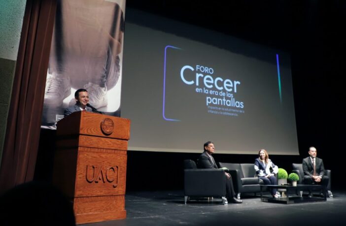En un mundo de pantallas, la UACJ llama a reconectar con las personas