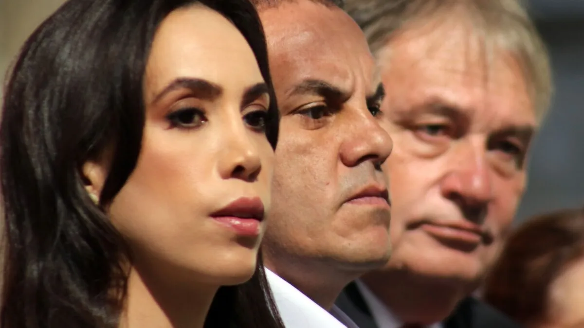 Detienen a Natalia Rezende, esposa de Cuauhtémoc Blanco, en EU por presunto traslado no declarado de dinero en efectivo