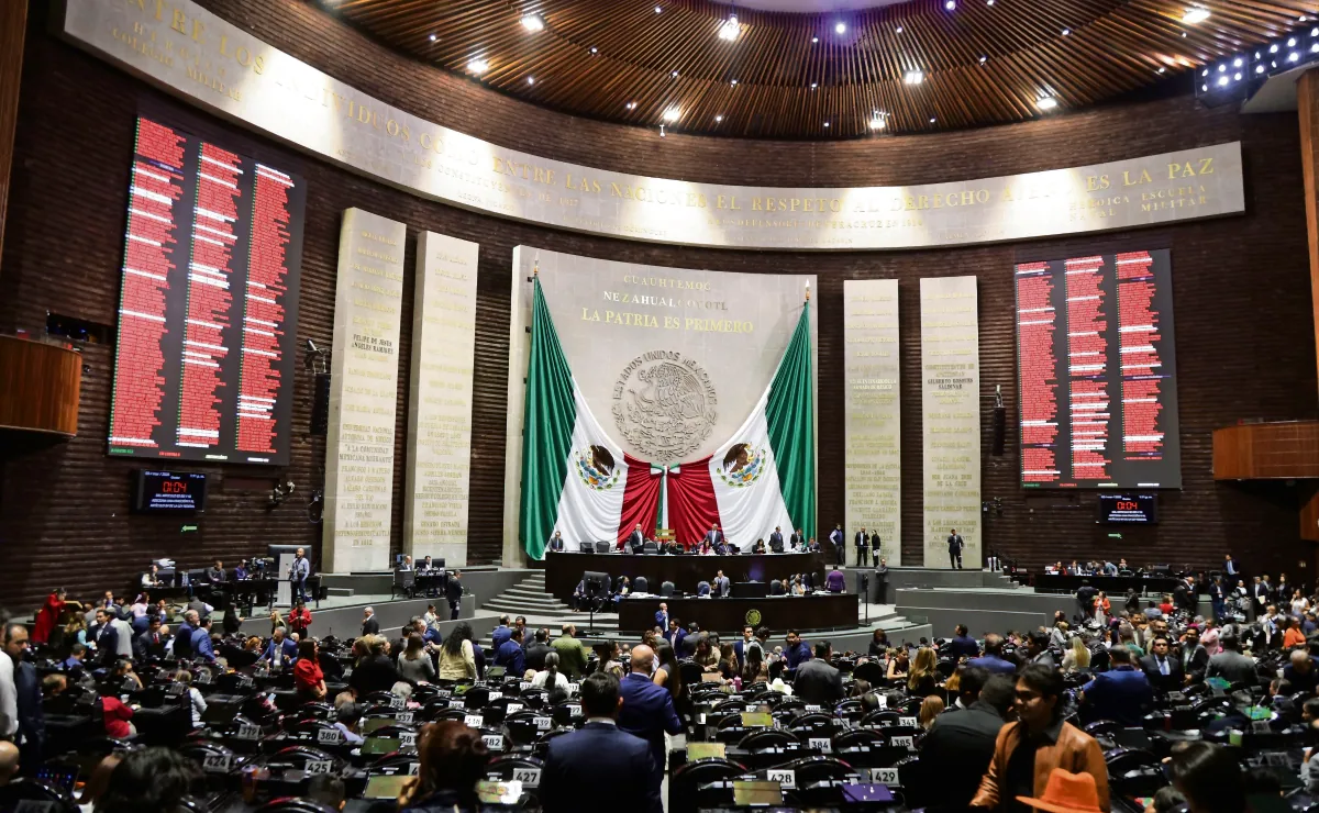 Diputados avalan reforma contra la doble nacionalidad para candidatos a la Presidencia y gubernaturas; pasa al Senado